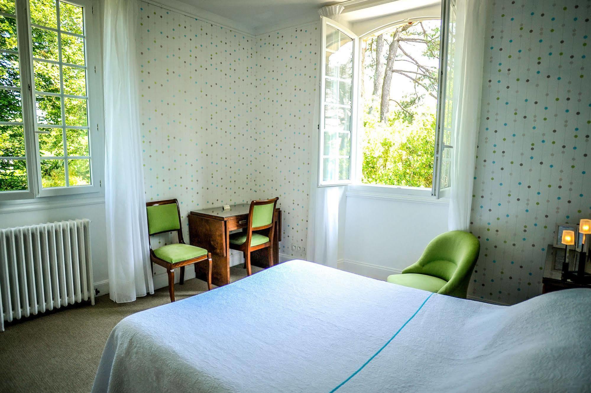 Hotel Les Goelands Сен Жан дьо Луз Екстериор снимка