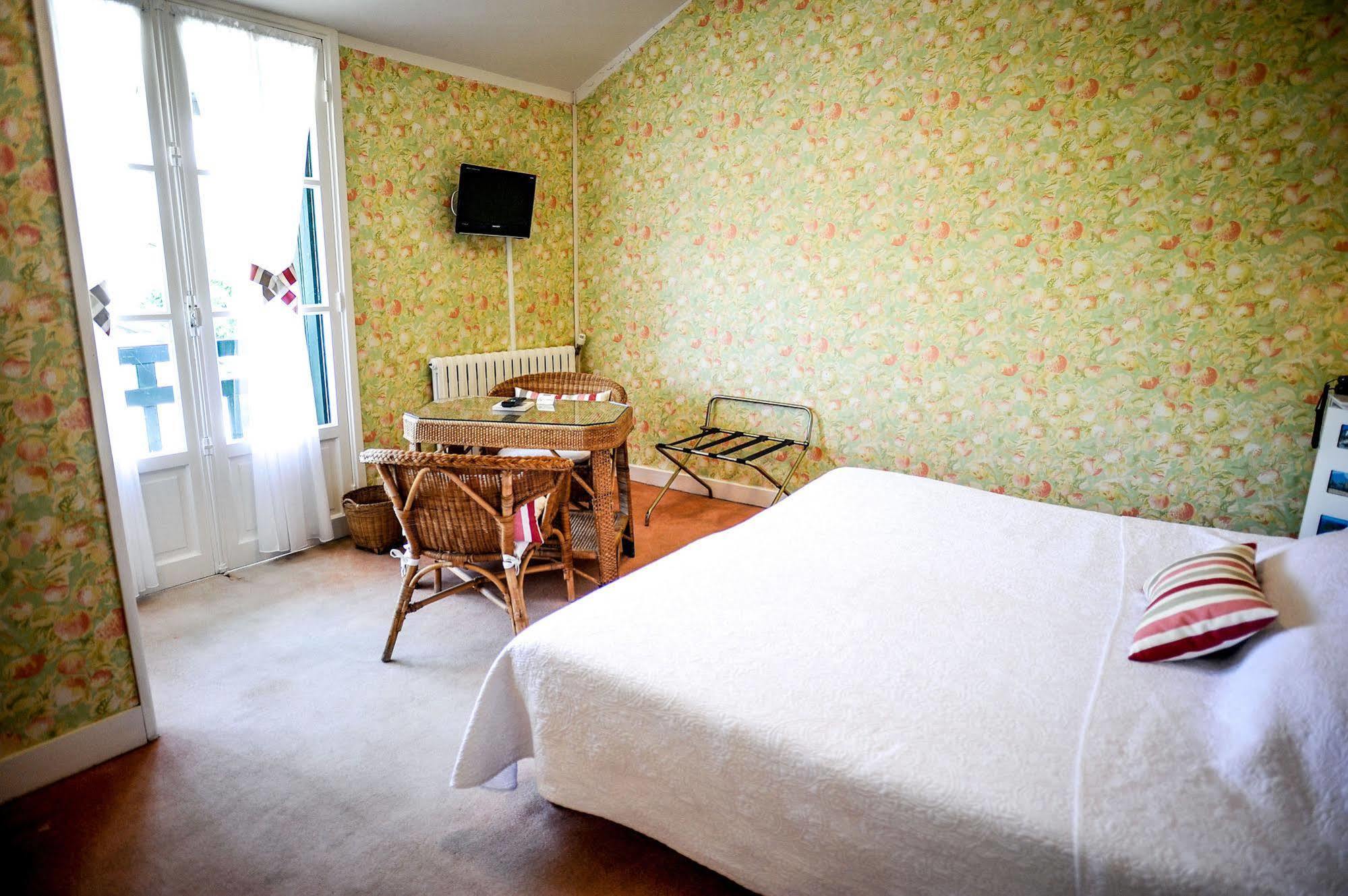 Hotel Les Goelands Сен Жан дьо Луз Екстериор снимка